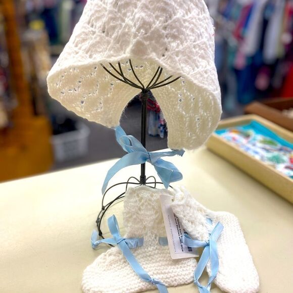 Vintage White Knit Baby Bonnet and Booties with Blue Ribbon - Picture 1 of 6